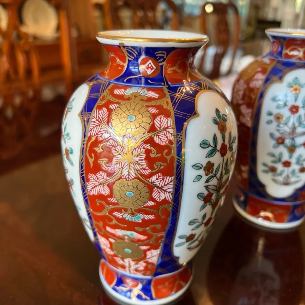 Japanese Gold Imari Hand-Painted Pair Of Vases Red Blue Gold Vintage - Picture 3 of 5